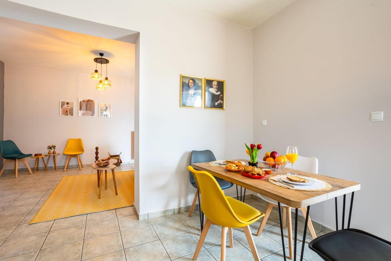 Jason City Escape - Cozy Urban Gem Kalamata Exterior photo