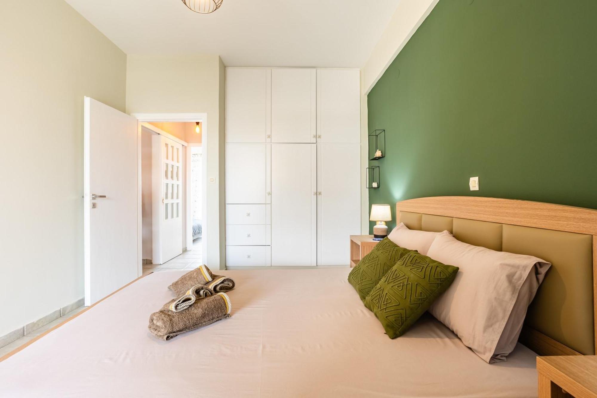 Jason City Escape - Cozy Urban Gem Kalamata Exterior photo